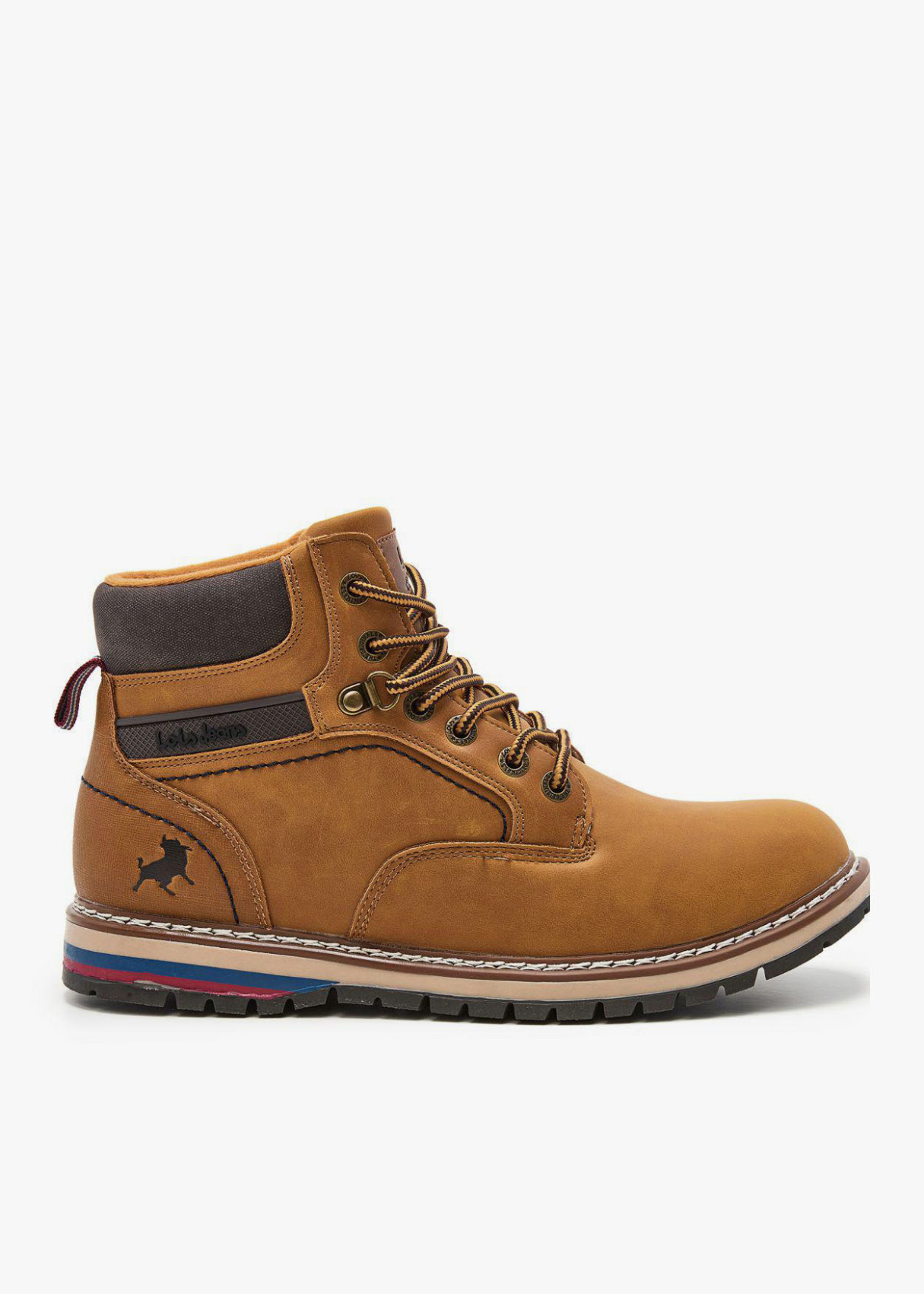 Botas cordones con tirador trasero marrón