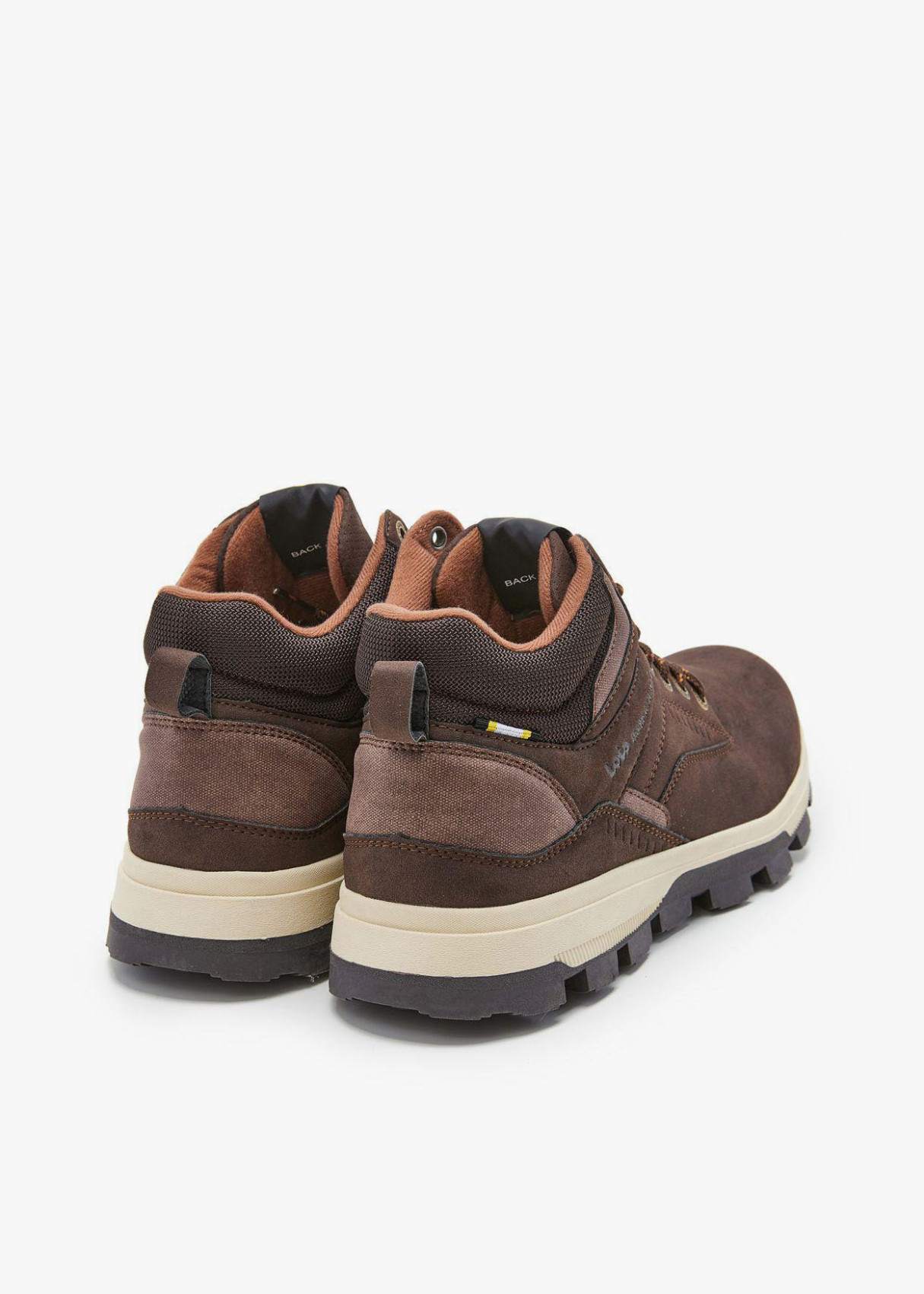 Botas Cordones Outdoor con Tirador Trasero Marrón