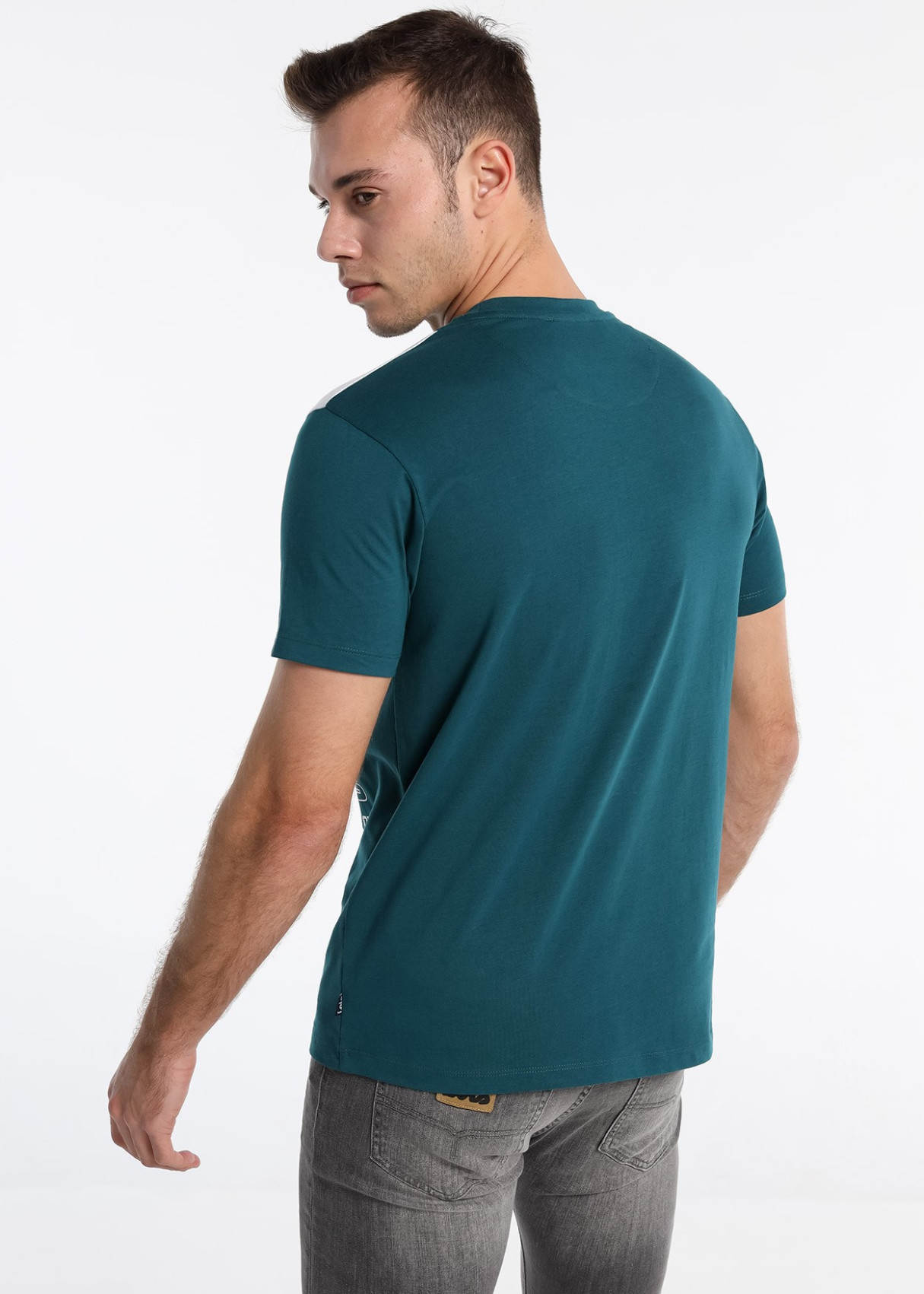 Camiseta Manga Corta Piezas Hombro