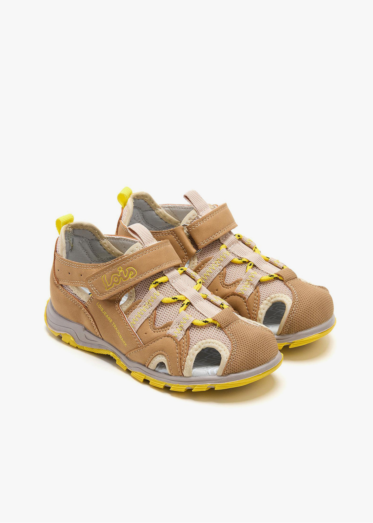 Sandalias urbanas puntera reforzada marrón