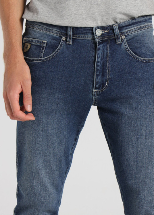 Vaqueros Regular Fit Tiro Medio MARVIN BIST