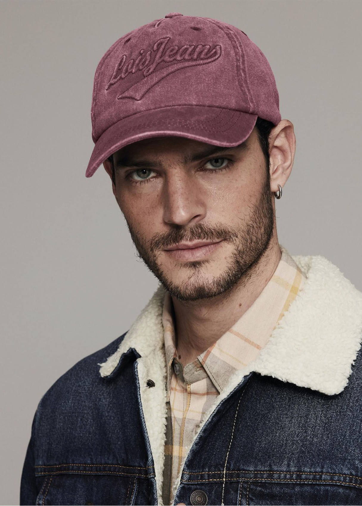 Gorra casual lona lavada granate