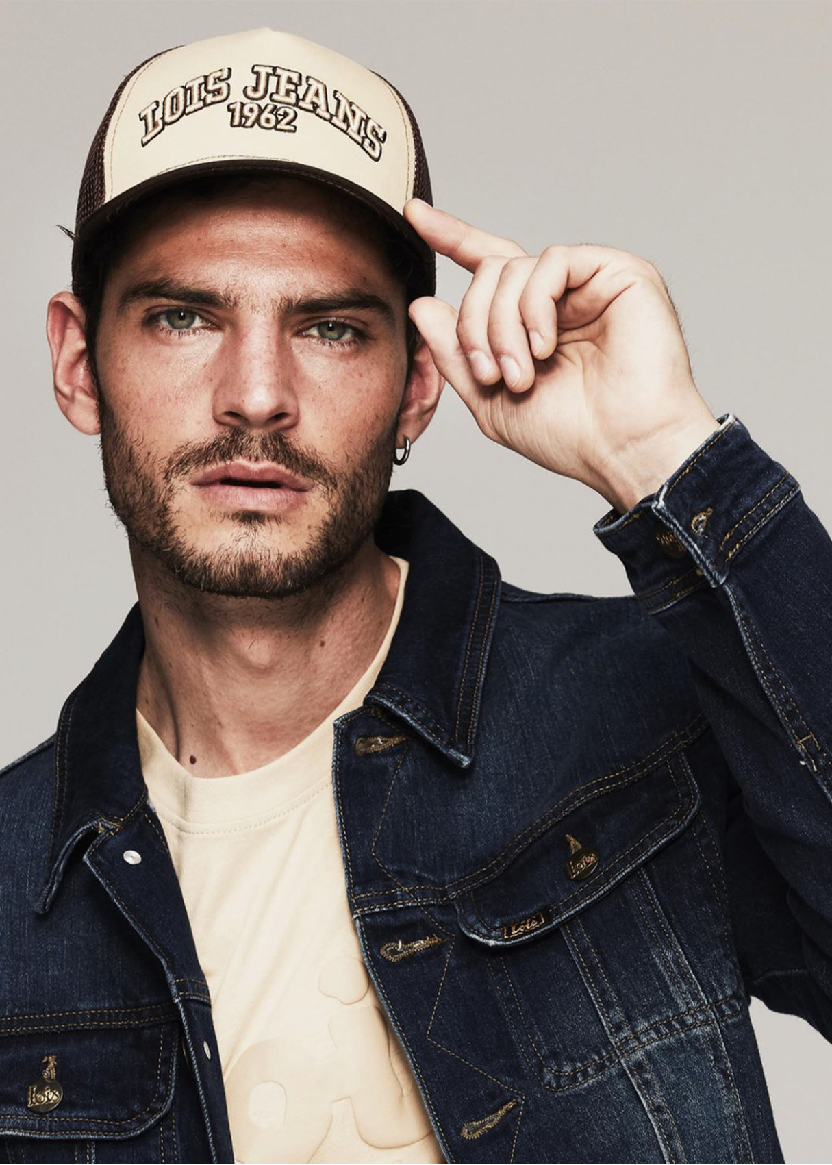 Gorra casual algodón y rejilla marrón