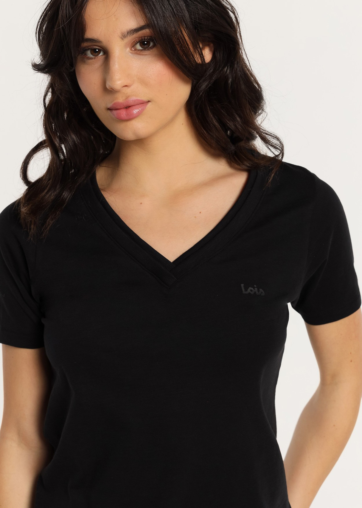Camiseta manga corta Cuello Pico Básica negra