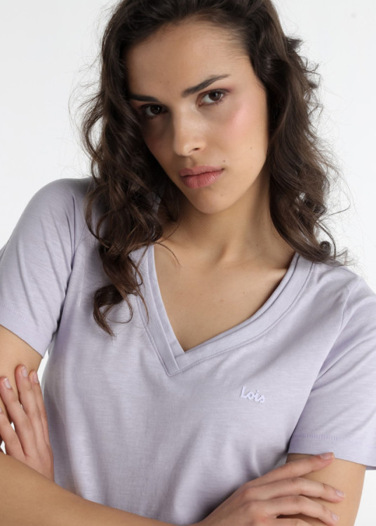 Camiseta Manga Corta Doble Cuello Pico Rib morada LILY ASEES