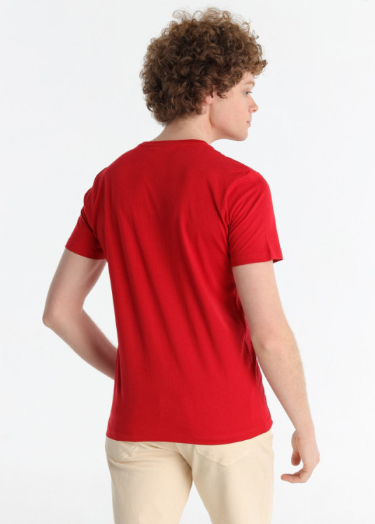 Camiseta Básica manga corta Cuello Caja Logo Bordado roja