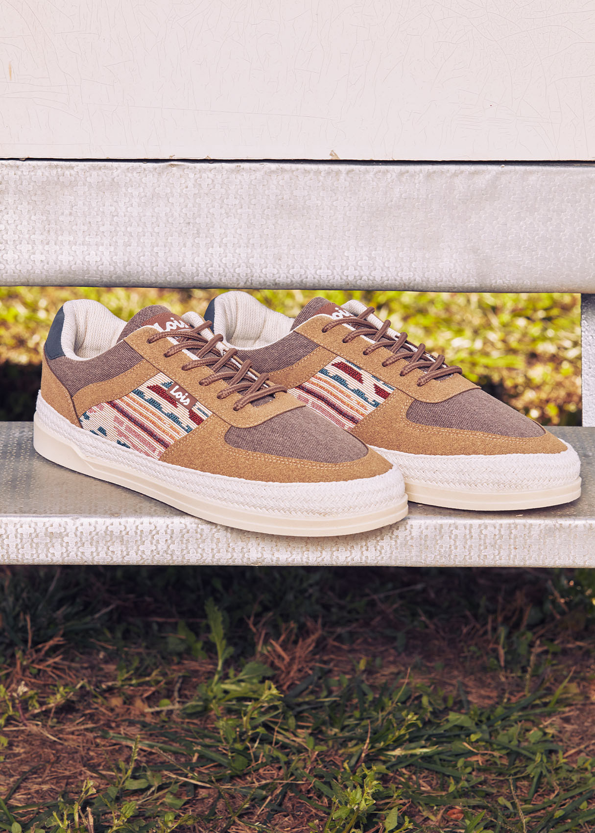 Bambas Yute estampado Hawaiano Cordones marrón