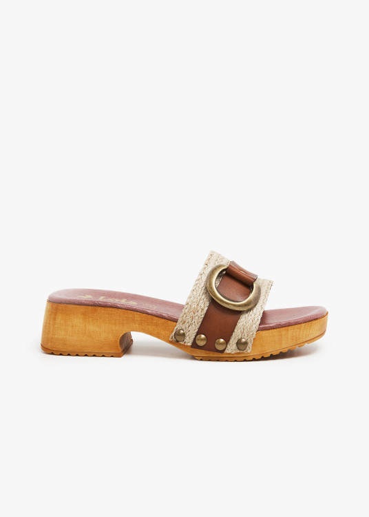 Sandalias De Piel Y Yute detalle Hebilla beige