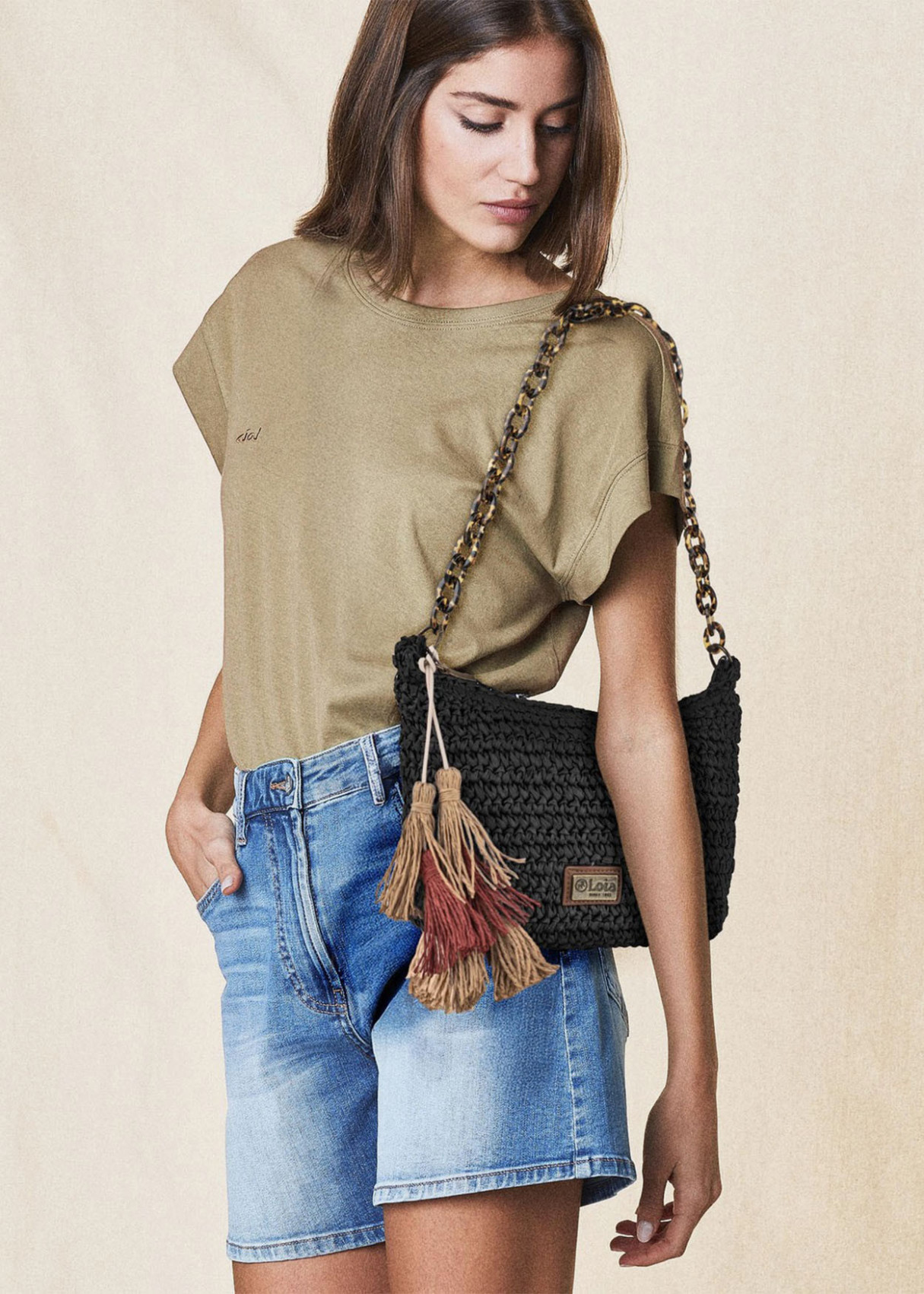 Bolso Rafia Con asa cadena en carey Negro