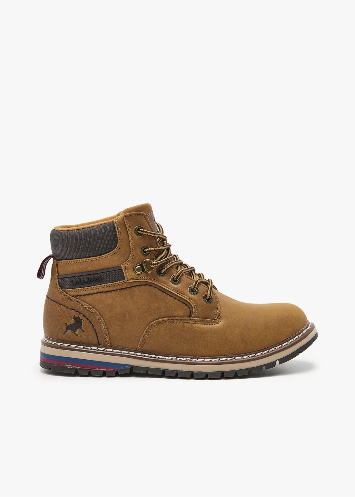 Botas cordones con tirador trasero marrón