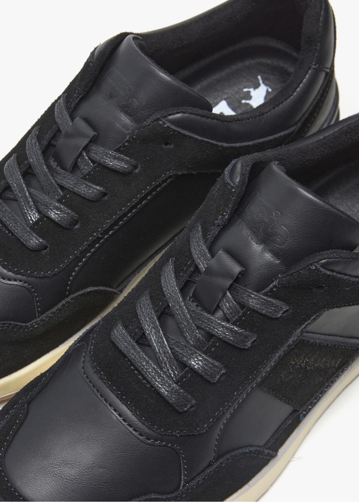 Sneakers casual running antideslizante negra