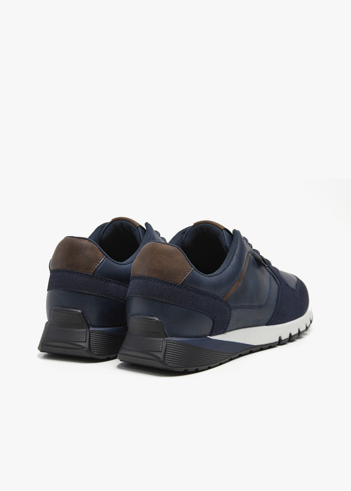 Sneakers casual contraste azul