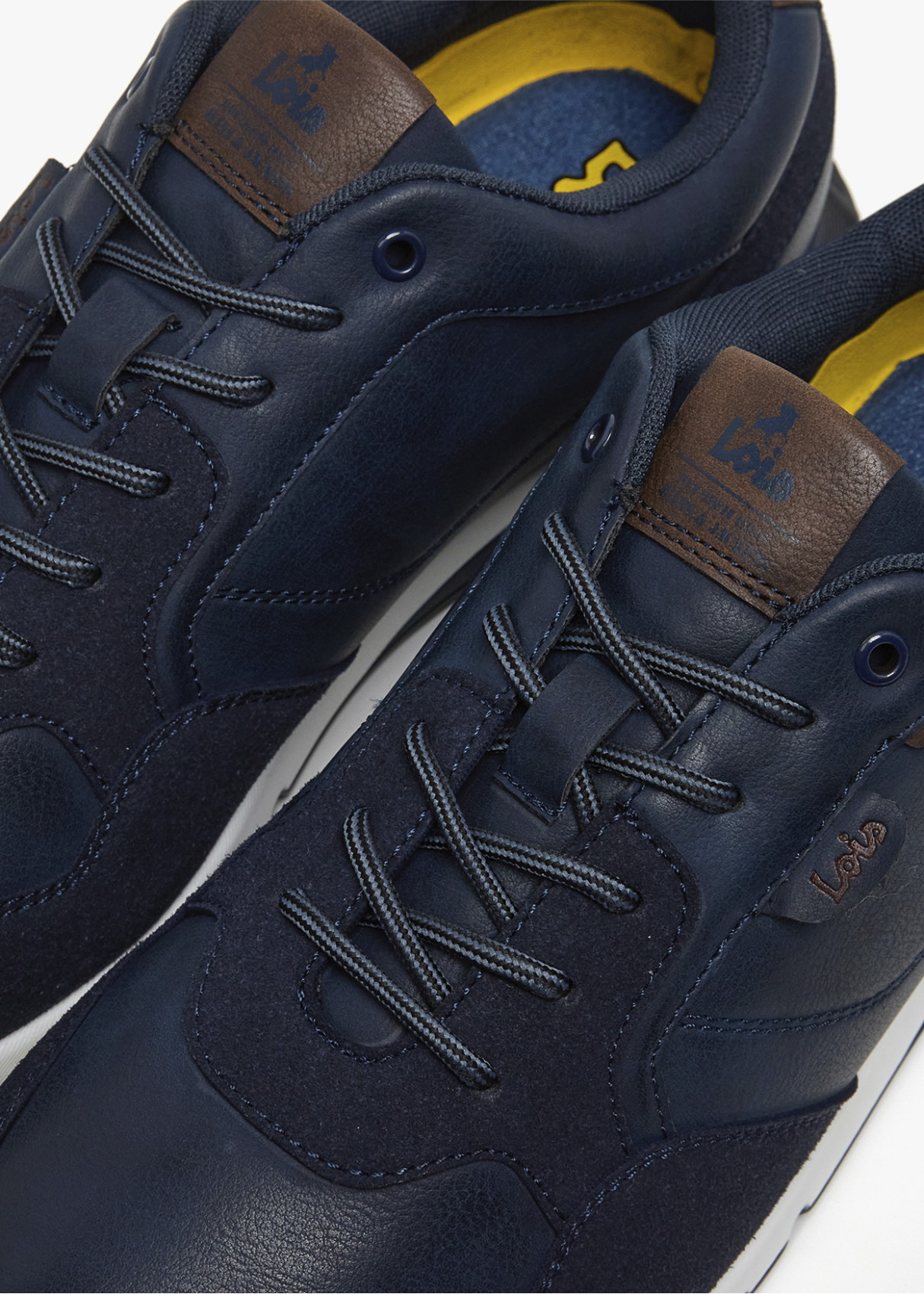 Sneakers casual contraste azul