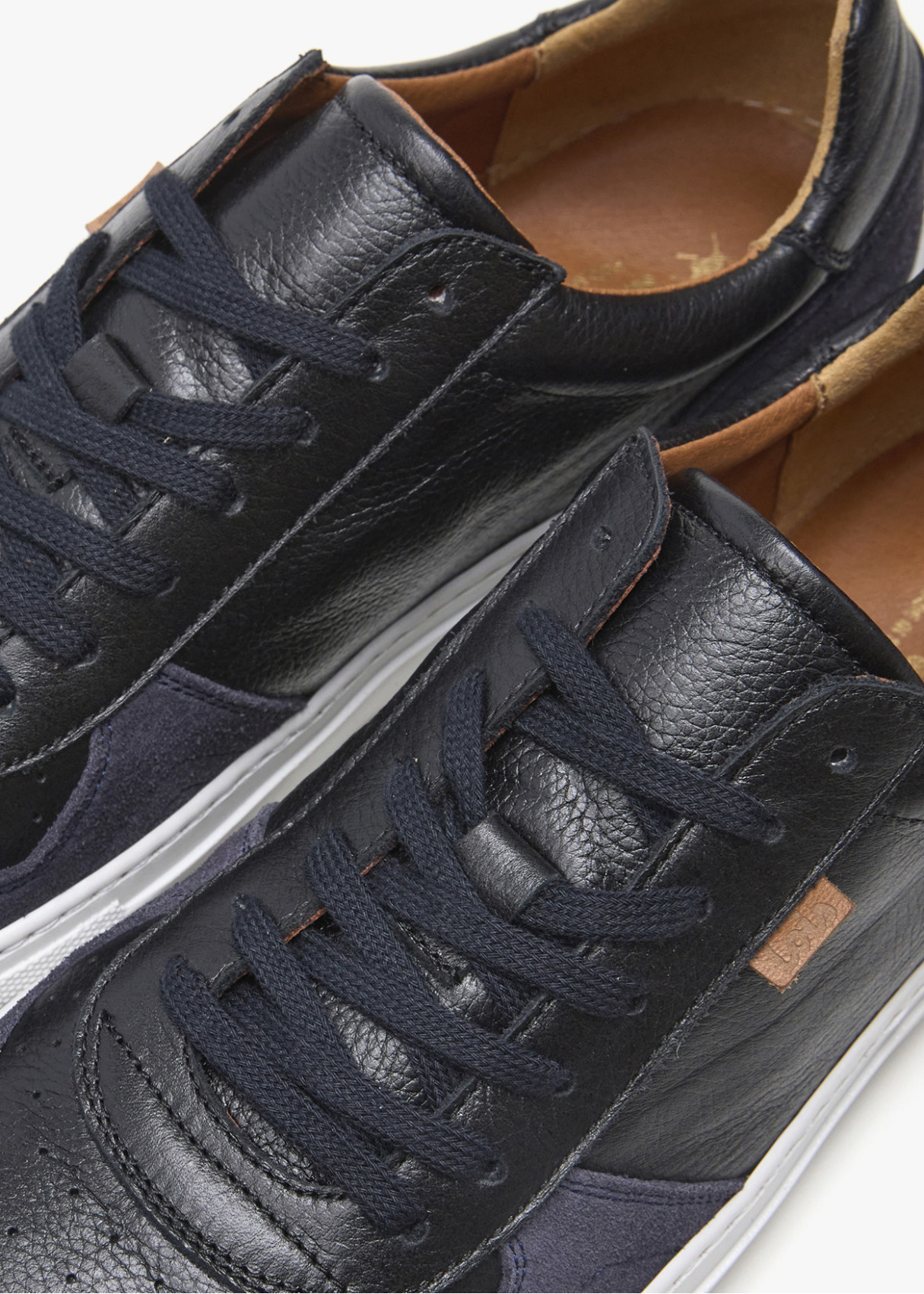 Bambas piel combinada cordones negra