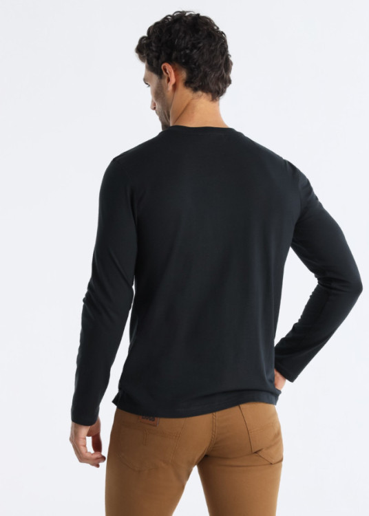  Camiseta Manga Larga Grafica Lois En El Pecho