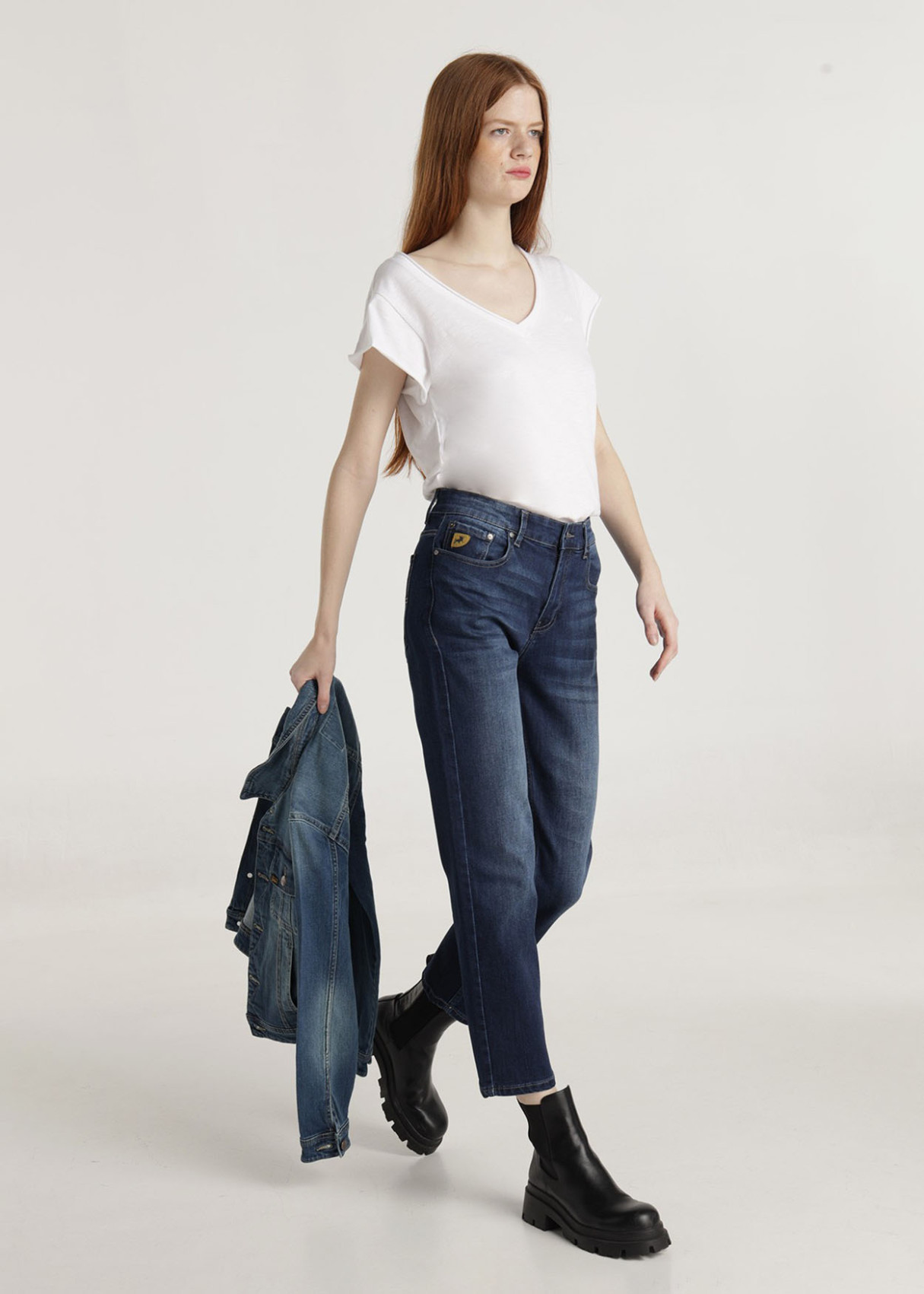 Jeans Repreve Straight Crop Fit Tiro Medio SARAH CAMBELL azul lavado