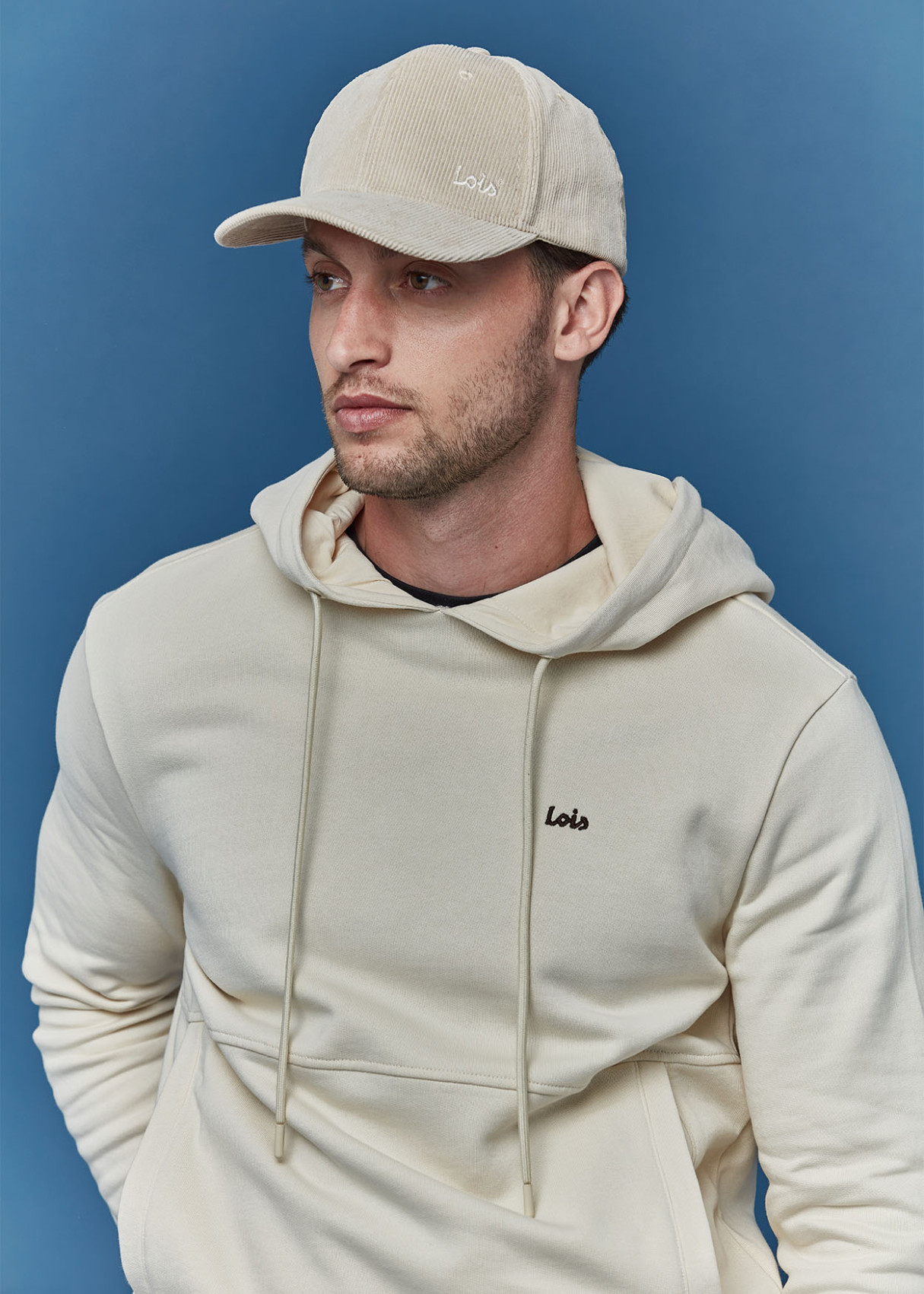 Gorra casual de pana beige