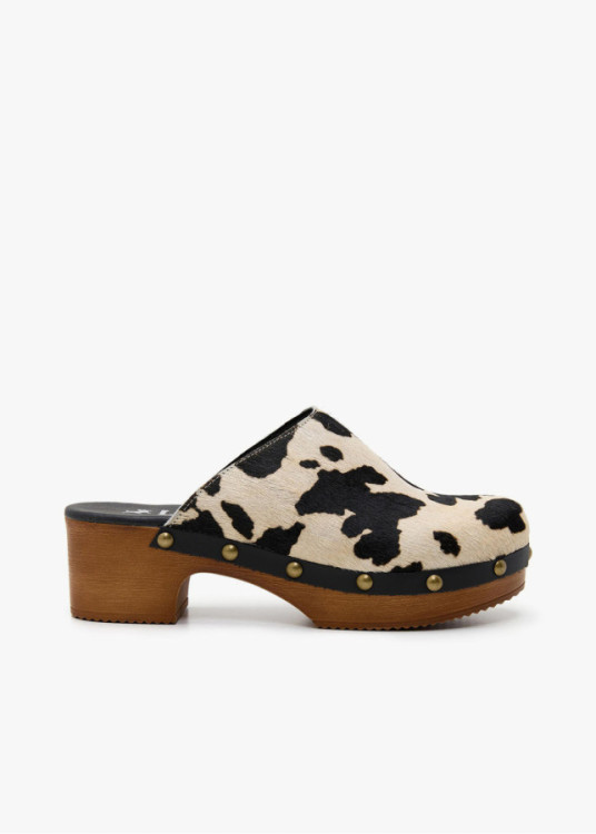 Zuecos piel vacuno estampado beige