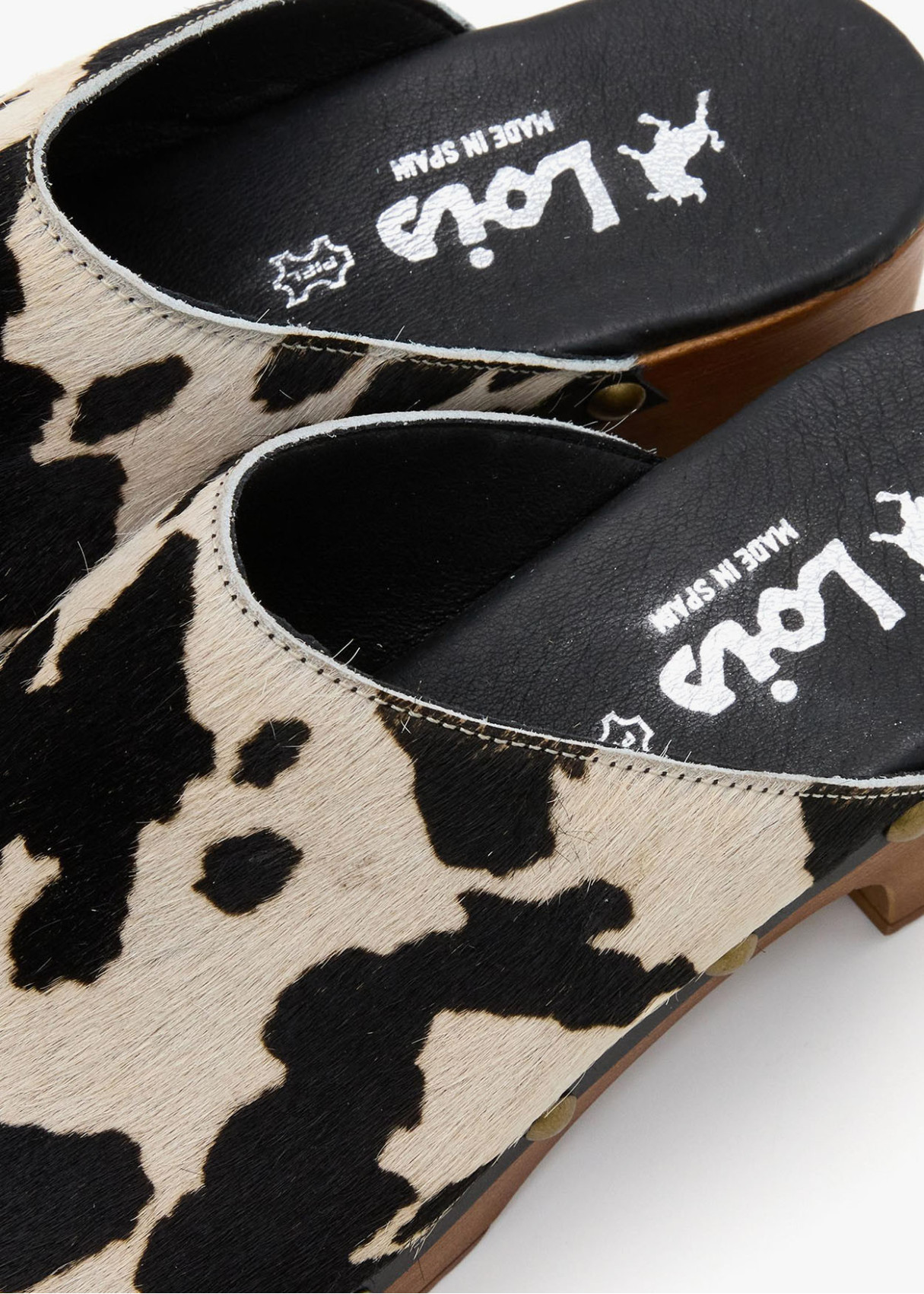 Zuecos piel vacuno estampado beige