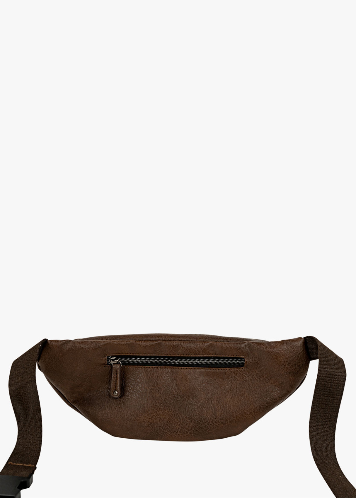 Riñonera efecto piel marrón