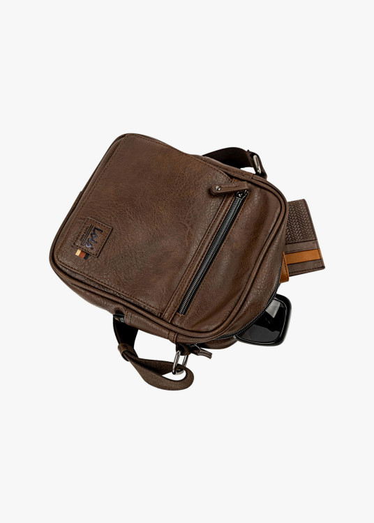 Bandolera pequeña efecto piel marrón