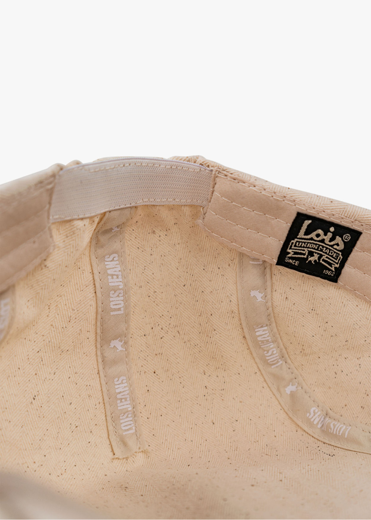 Boina plana estilo retro textura de espiga beige