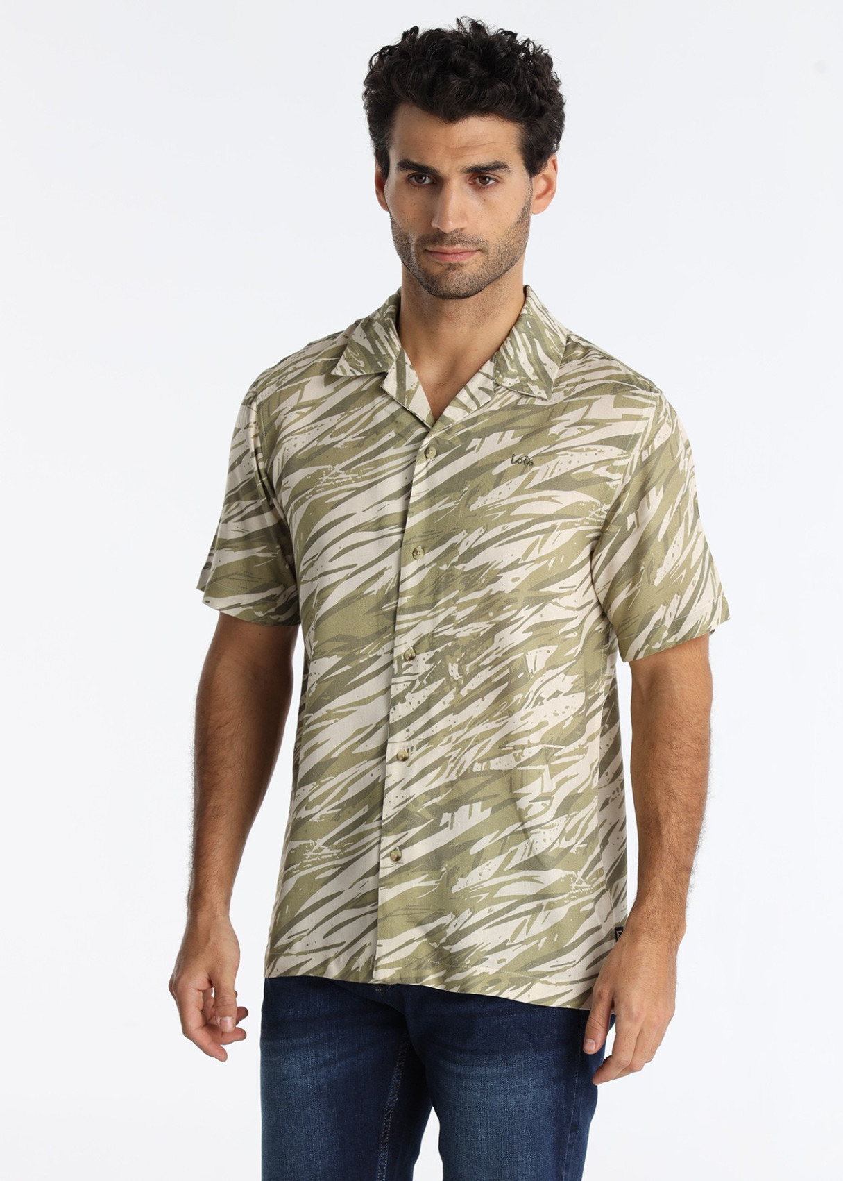 Camisa Viscosa Fluida Estampado Selvático Moderno Verde