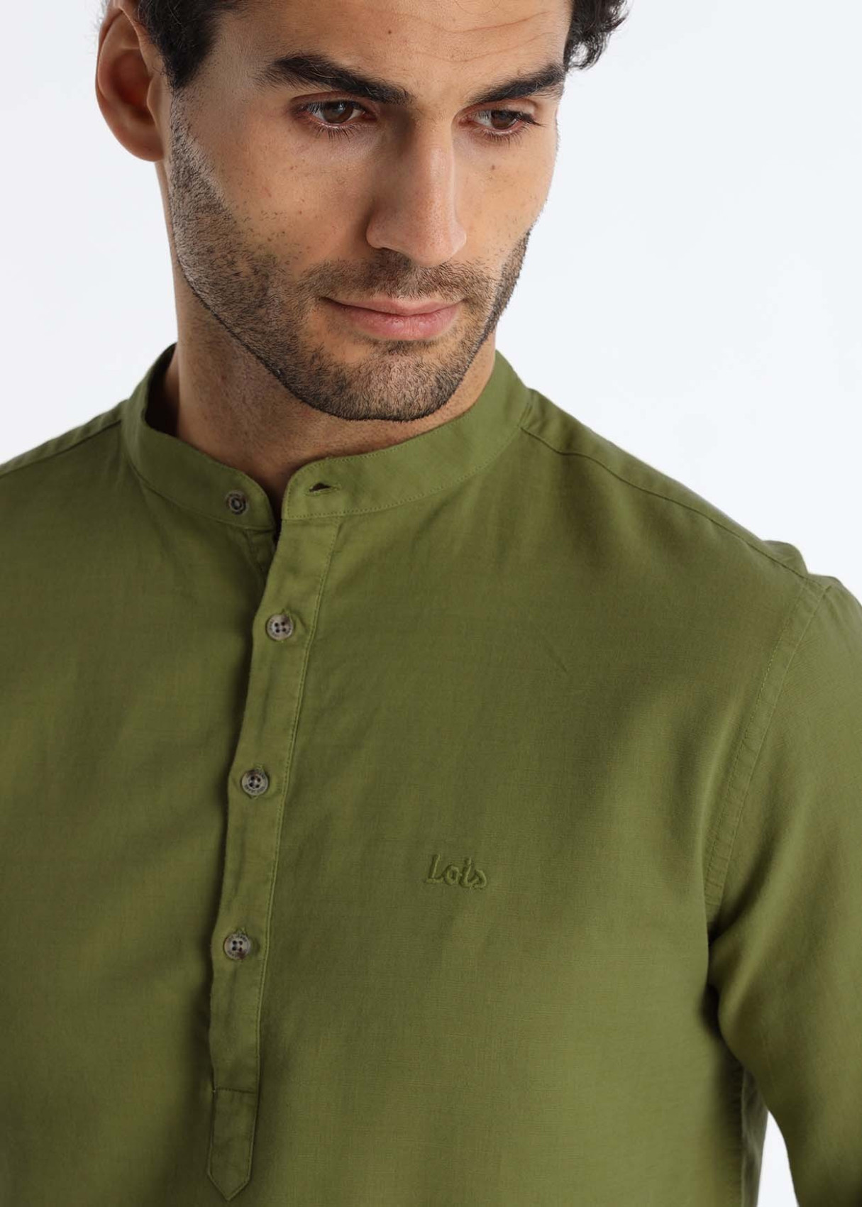 Camisa De Cuello Mao En Algodón Suave Tono Verde