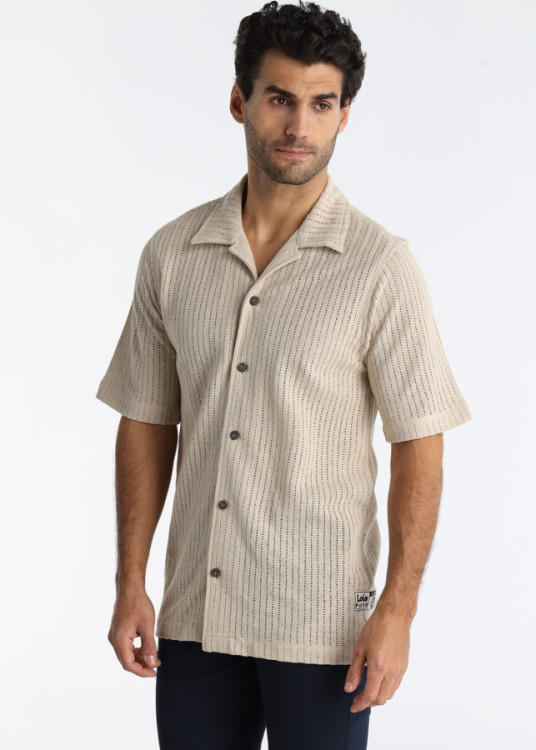 Camisa Tipo Polera Con Textura Especial En Color Beige