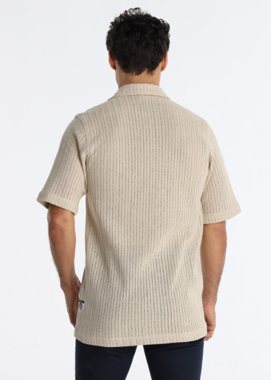 Camisa Tipo Polera Con Textura Especial En Color Beige