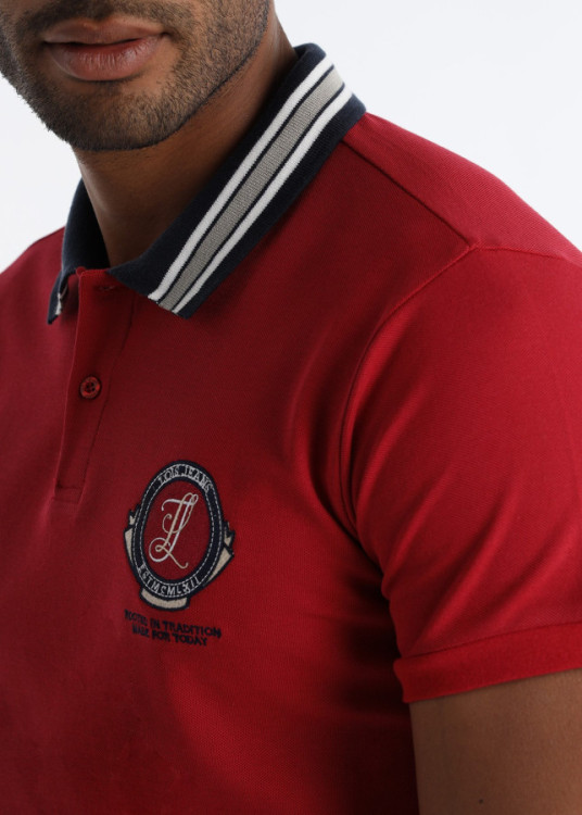 Polo Piqué Bordado Heráldico Pecho Rojo