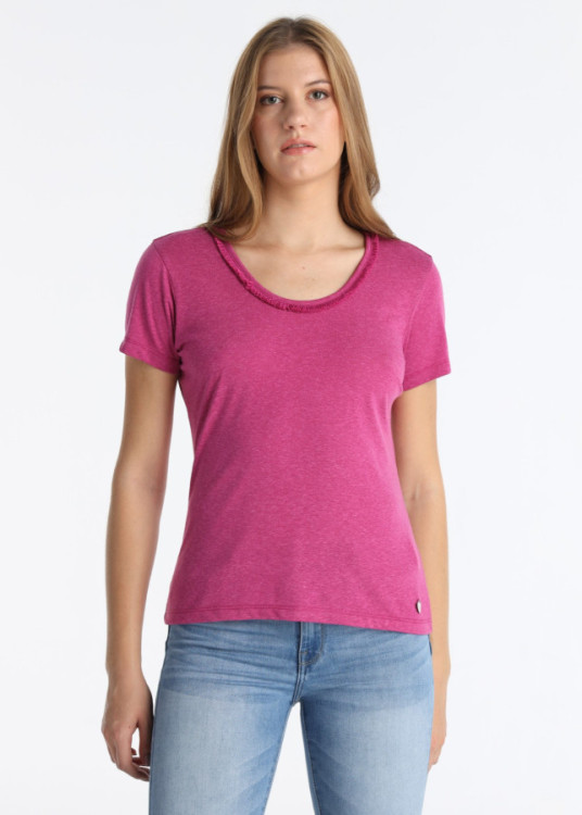 Camiseta Detalle Flecos Cuello Mezcla Suave Rosa