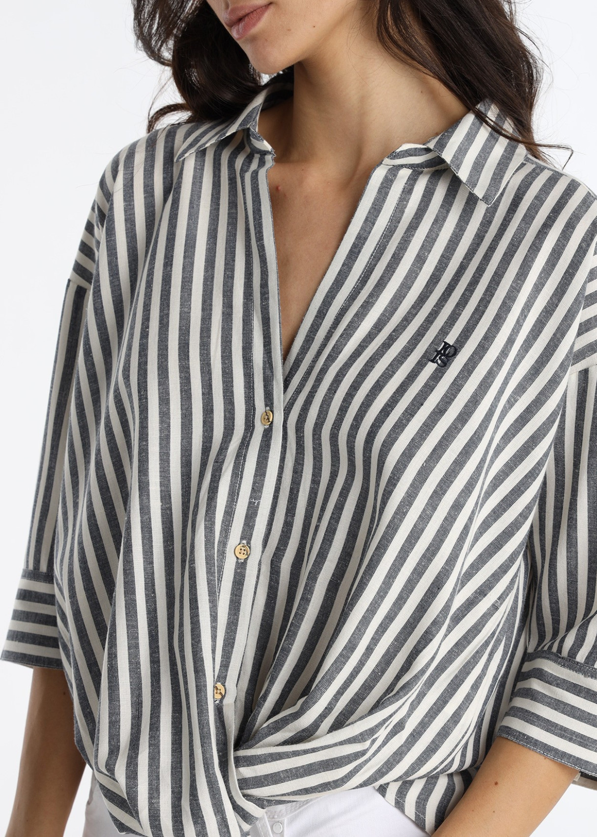 Blusa De Rayas Con Cierre De Botones Y Nudo Frontal Azul