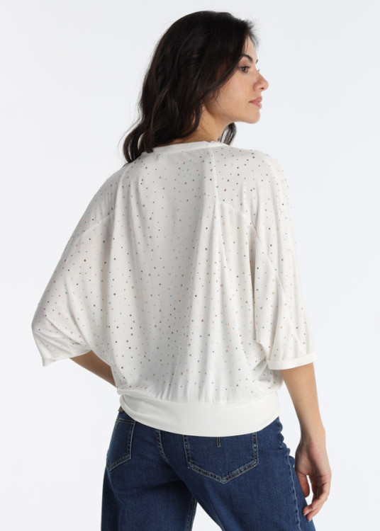 Top De Manga Murciélago Con Detalle De Piedras De Color Blanco