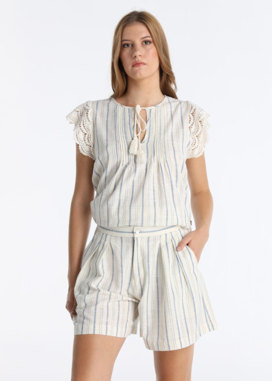 Short Estampado Franjas Detalle Pinzas Blanco