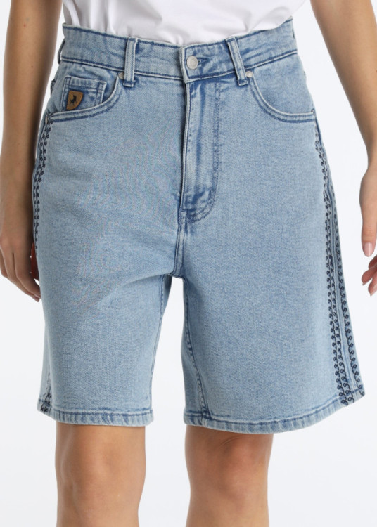 Short Vaquero Relaxed Bordado Lateral Decorativo Azul