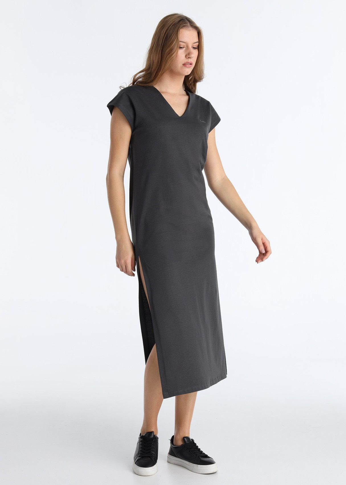 Vestido MIDI Aberturas Estratégicas Punto Suave Gris