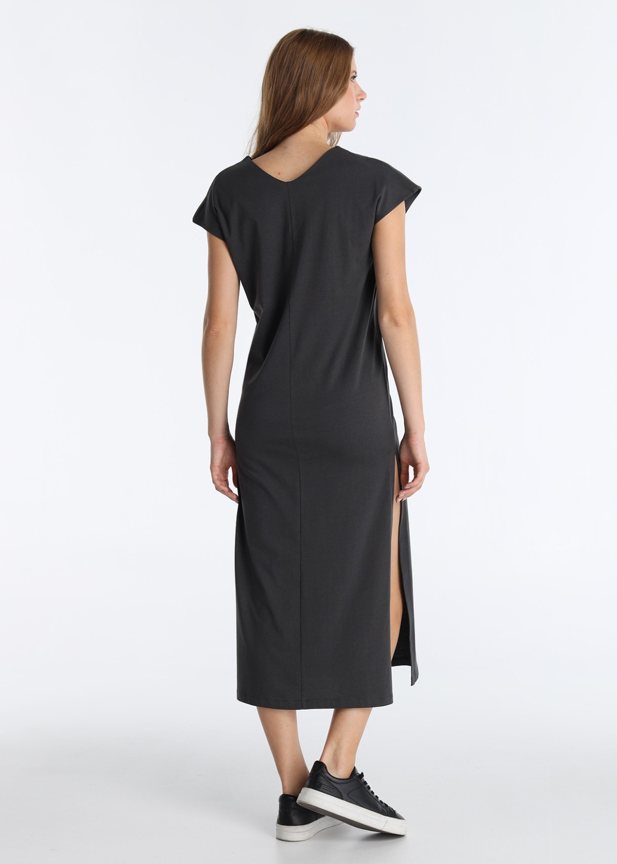Vestido MIDI Aberturas Estratégicas Punto Suave Gris