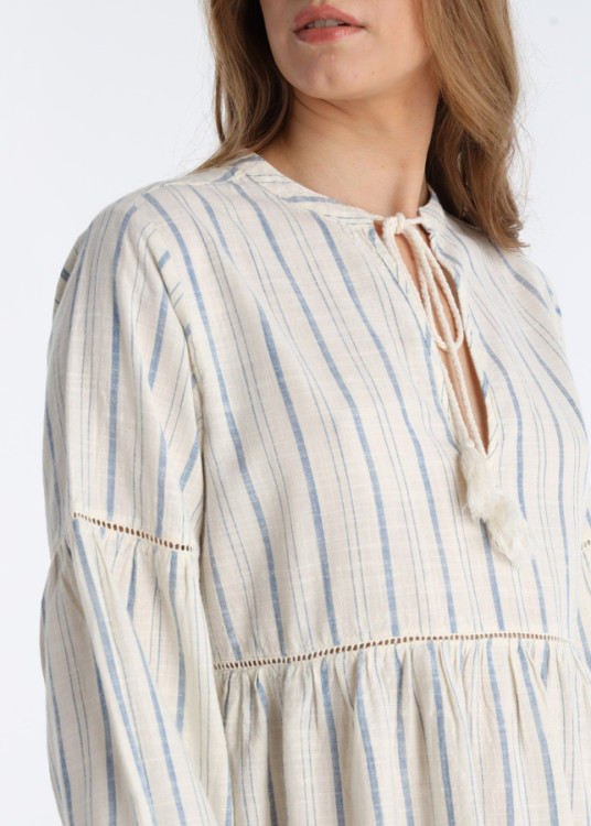 Vestido Corto Con Pasamanería Y Detalle De Pompones Blanco