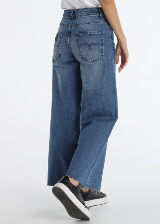 Jeans Wide Leg Crop En Tejido Cross Medio Azul
