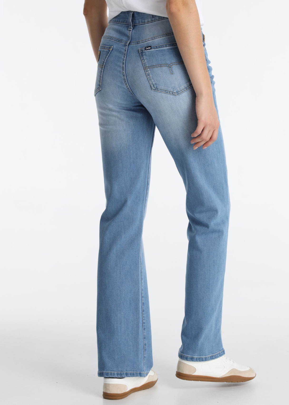 Jeans Mom Fit Tiro Medio En Fibra Repreve Sostenible Azul