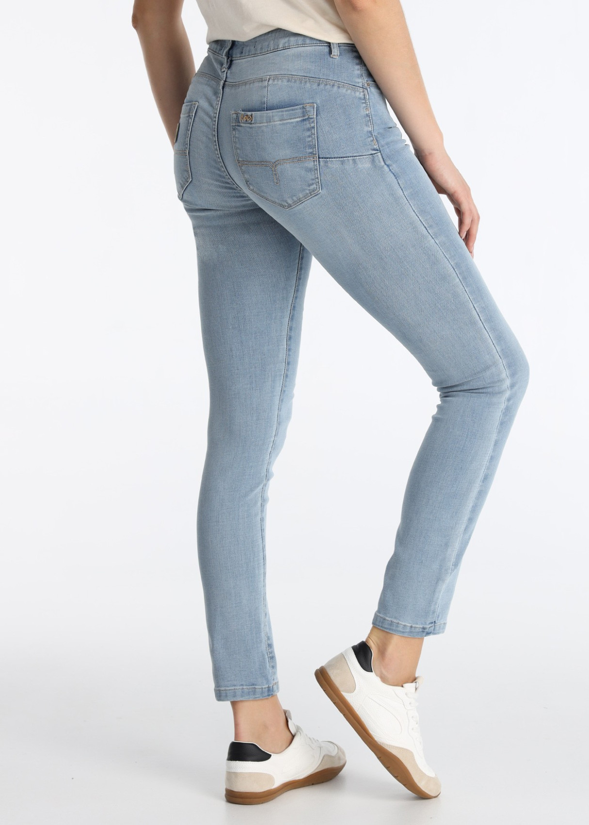 Jeans Skinny Efecto Push Up Lavado Azul