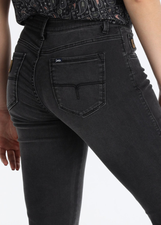Jeans Straight Algodón Elástico Lavado Negro