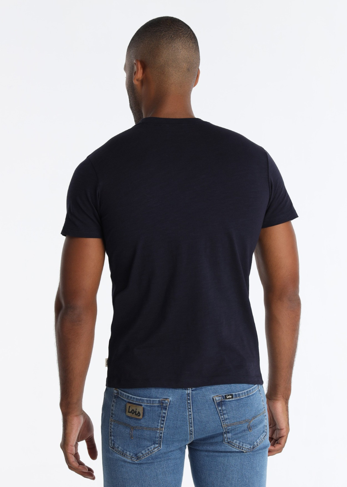 Camiseta Bordado Heráldico Pecho Azul