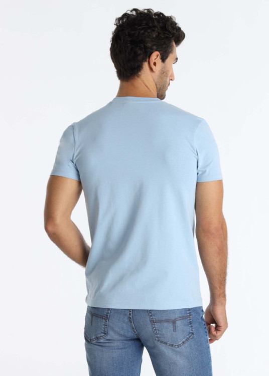 Camiseta Slim Fit Elástica Con Parche Logo En Azul