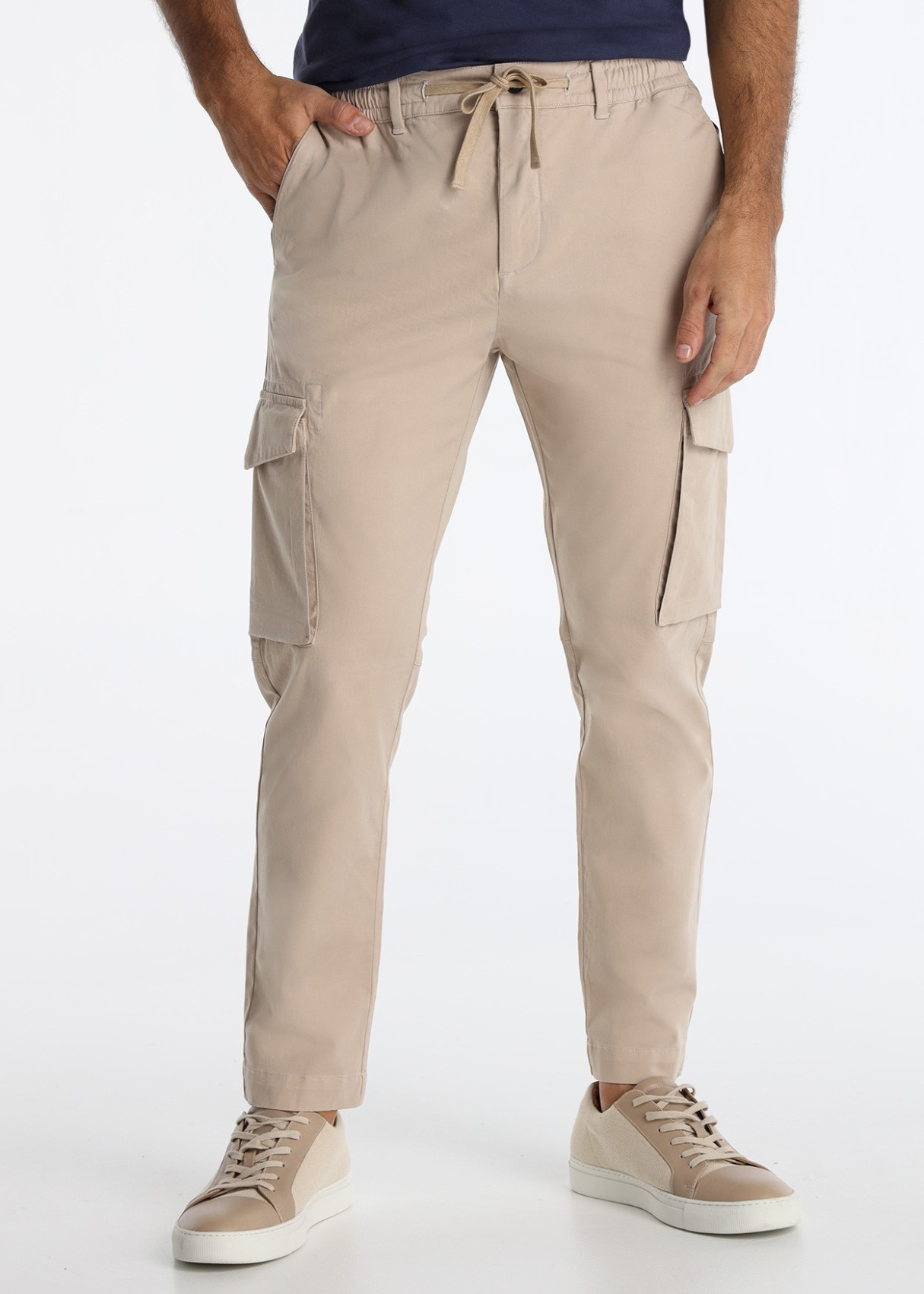 Pantalón Cargo Slim Cintura Elástica Bolsillos Beige