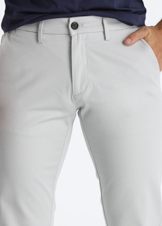 Pantalón Chino Recto Con Estructura De Sarga Premium Blanco