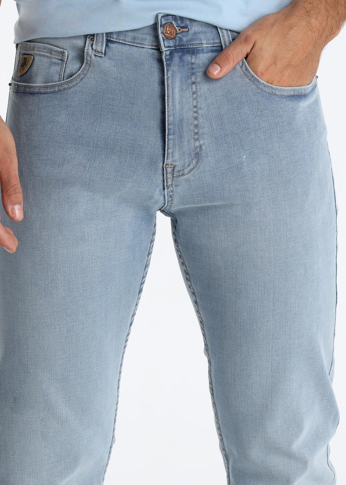 Vaqueros Tapered Corte Cónico Fibras Tencel Suave Azul
