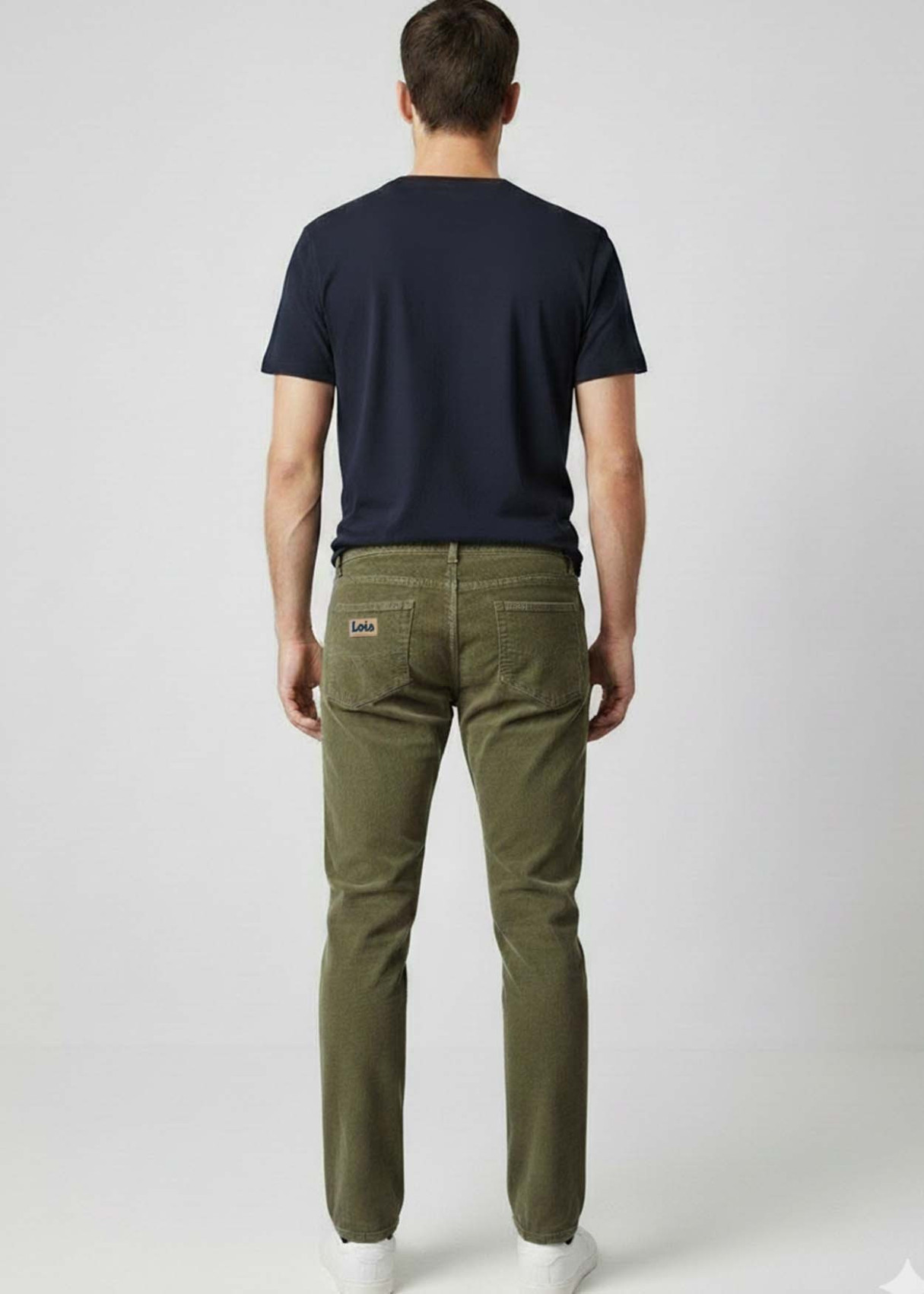 Pantalón Pana regular fit tiro medio verde