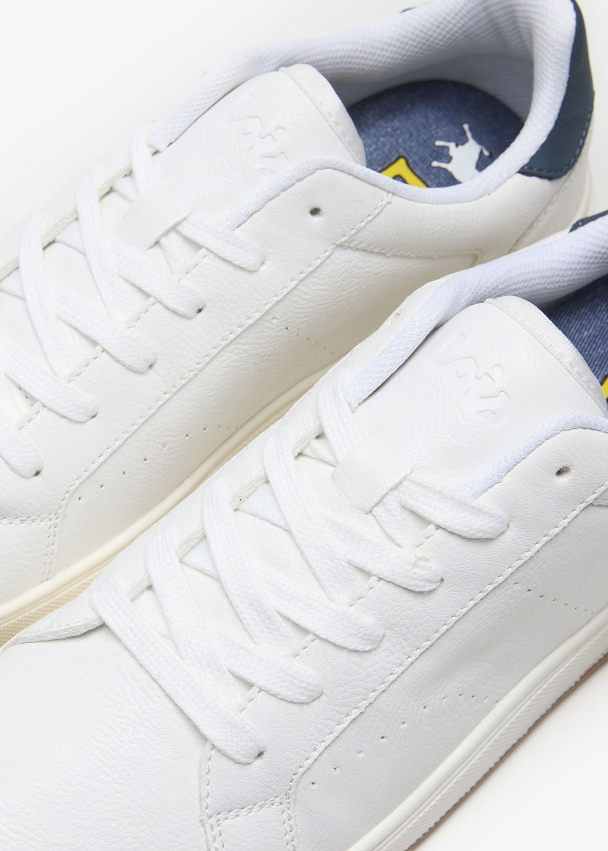 Bambas Básicas Tenis cordones blanca